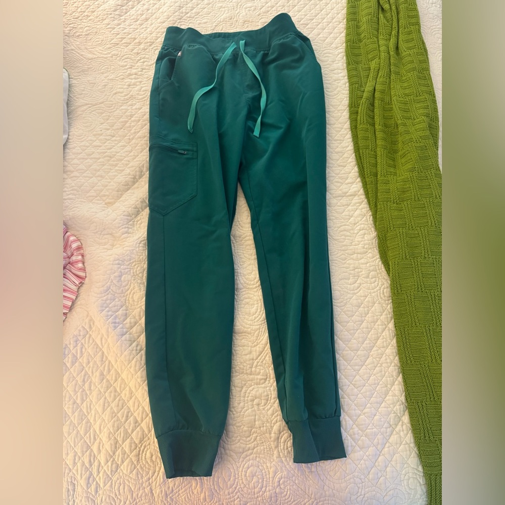 Figs Green Technical Collection Pants
